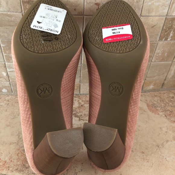Michael Kors Susan Flex Pumps, salmon color, size 10M/41, NWT - Picture 6 of 6